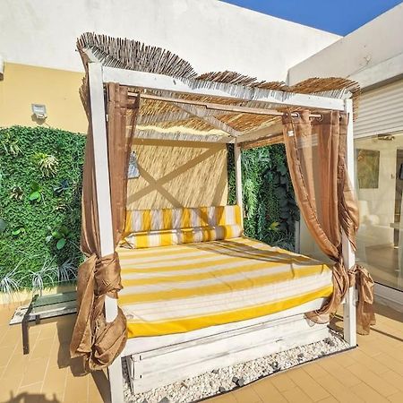 Penthouse With Sea View & Private Terrace Apartment Гия Екстериор снимка