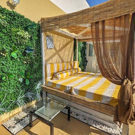 Penthouse With Sea View & Private Terrace Apartment Гия Екстериор снимка