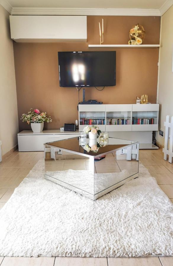 Penthouse With Sea View & Private Terrace Apartment Гия Екстериор снимка